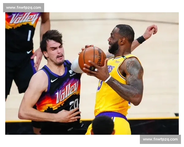 杨瀚森战快船 2 分 1 板引热议:刘维伟护徒,徐静雨呼吁给机会 杨瀚森战快船 2 分 1 板引热议:刘维伟护徒,徐静雨呼吁给机会